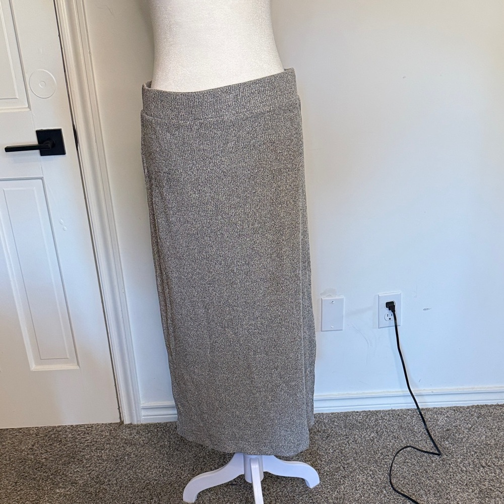 Chic Tan Women's Maxi Skirt